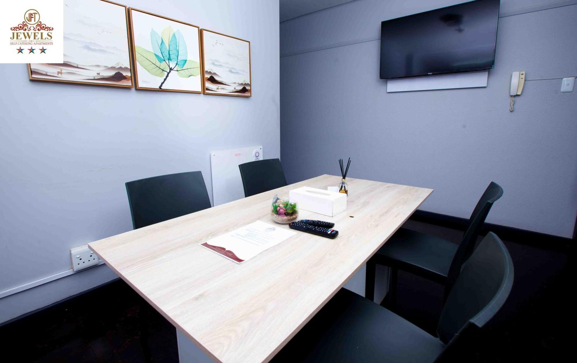 Jft Self Catering Units Bed & Breakfast East London Ngoại thất bức ảnh