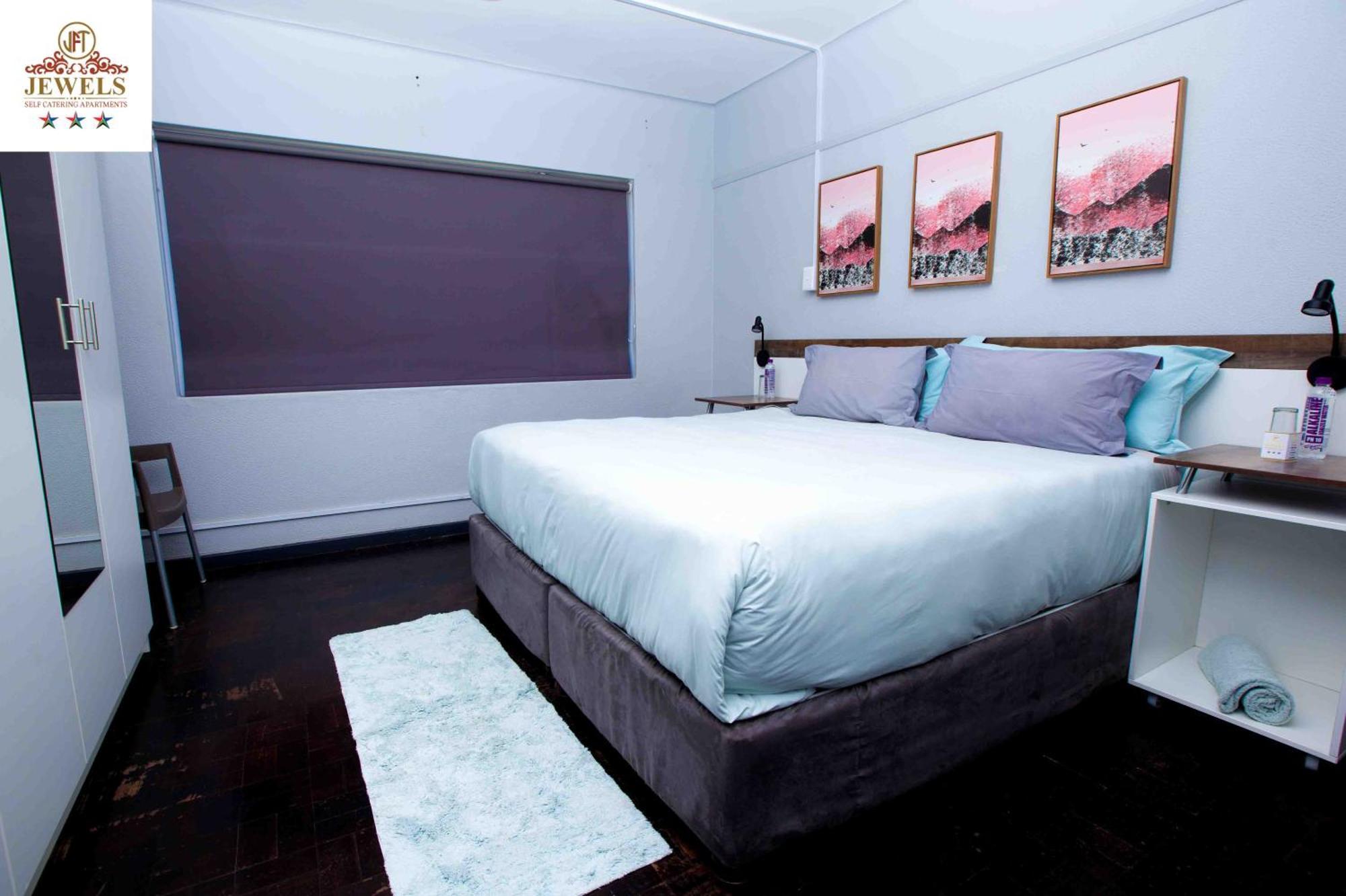 Jft Self Catering Units Bed & Breakfast East London Ngoại thất bức ảnh