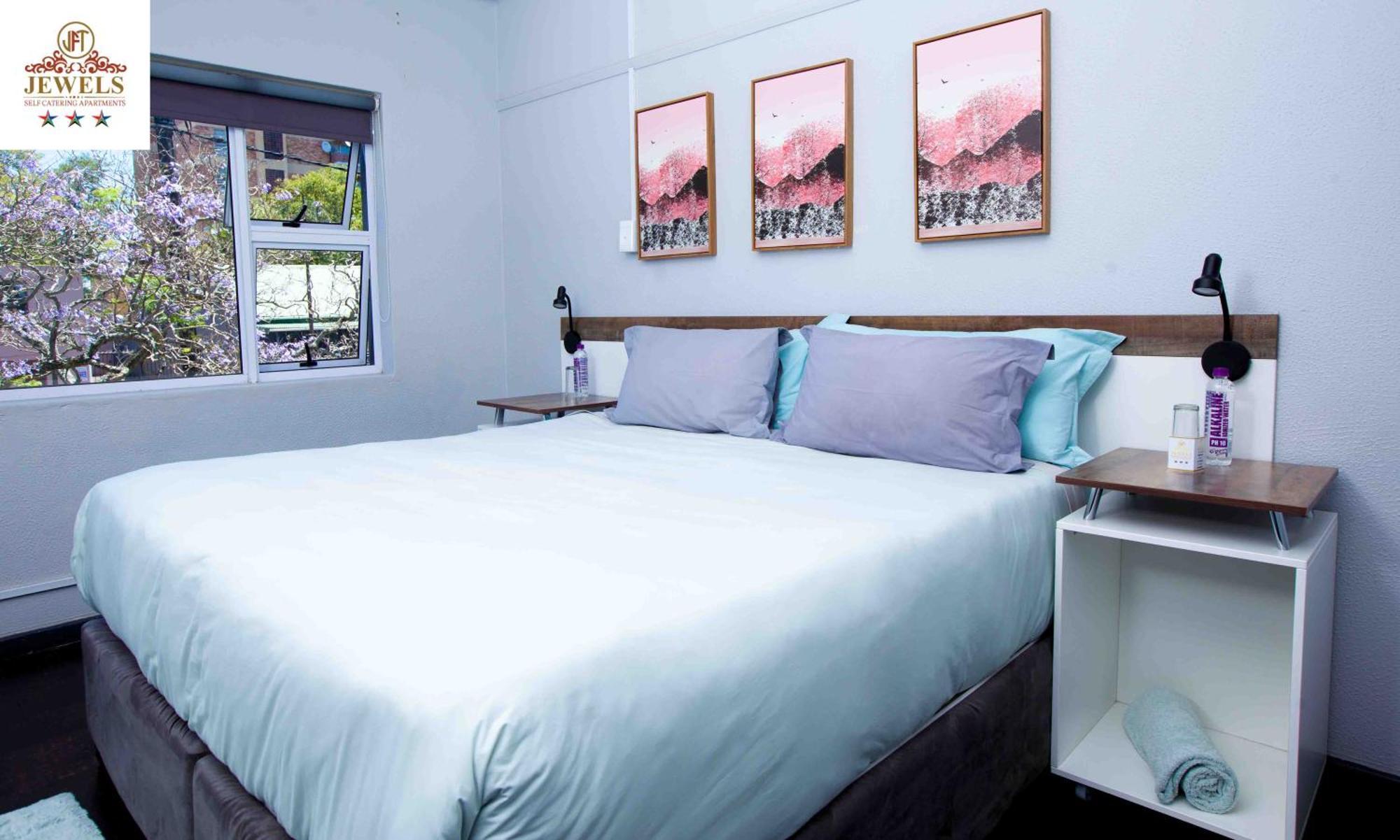 Jft Self Catering Units Bed & Breakfast East London Ngoại thất bức ảnh