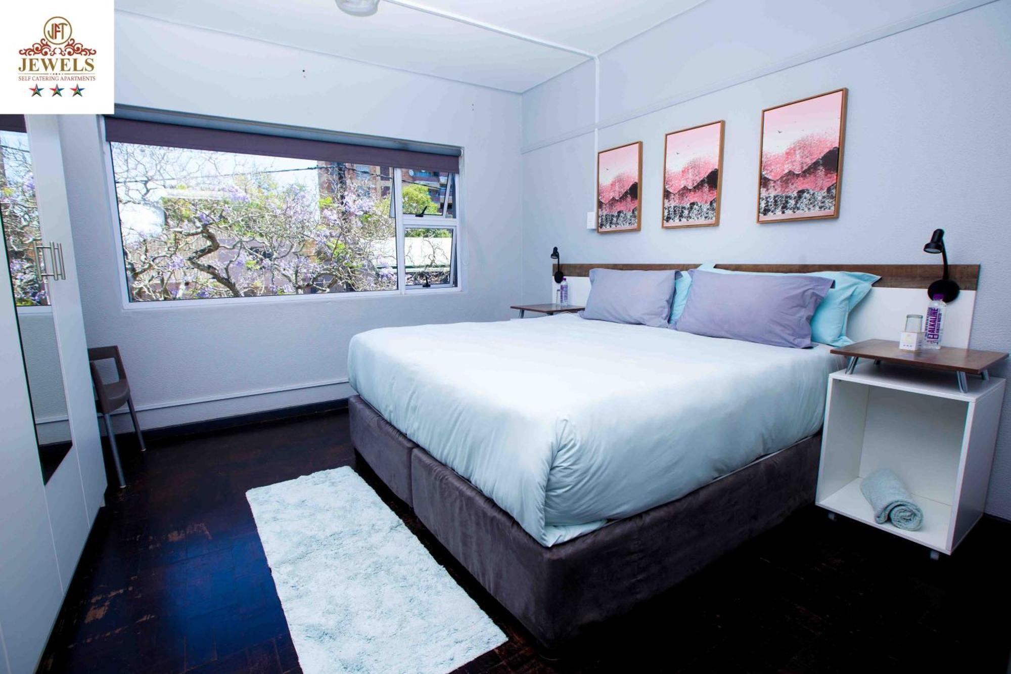Jft Self Catering Units Bed & Breakfast East London Ngoại thất bức ảnh