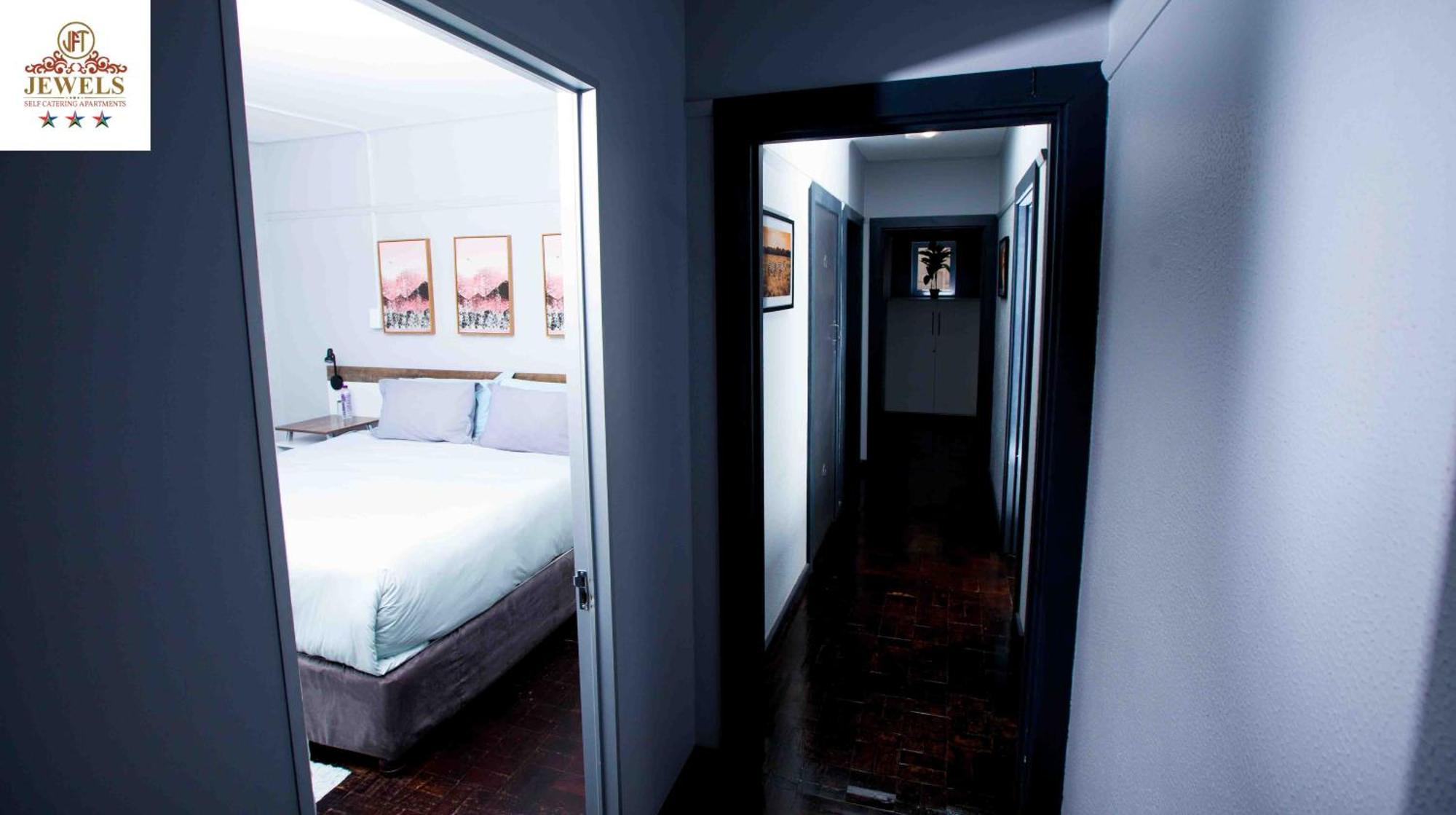 Jft Self Catering Units Bed & Breakfast East London Ngoại thất bức ảnh